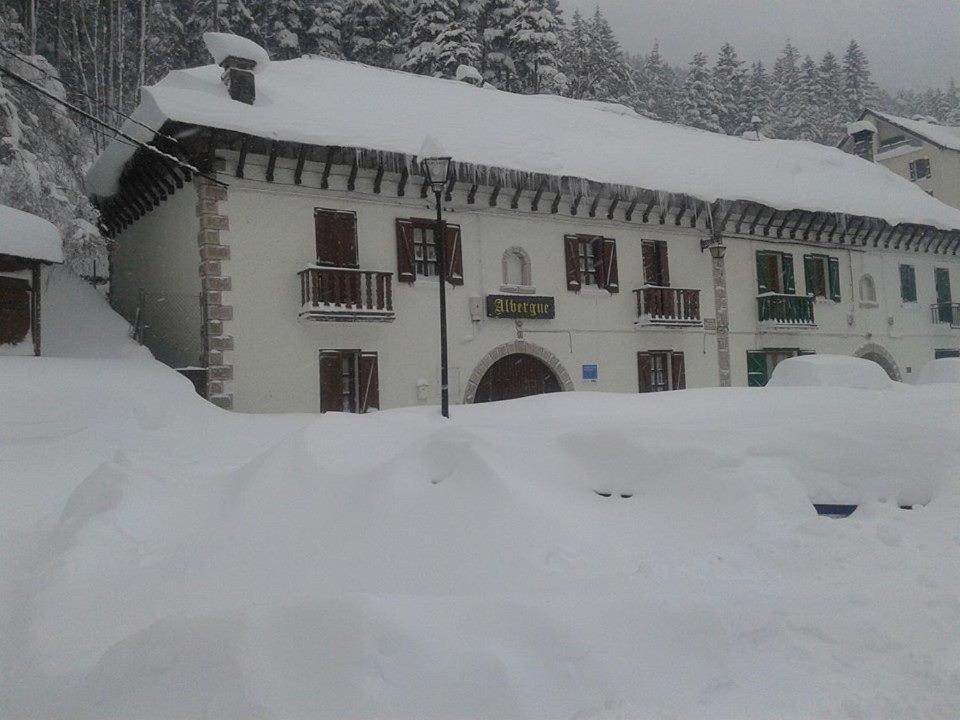 Albergue De Canfranc Estacion Zewnętrze zdjęcie