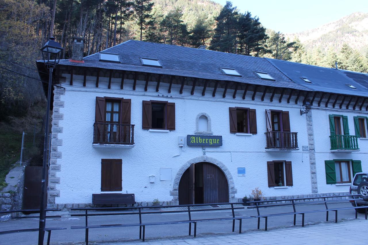 Albergue De Canfranc Estacion Zewnętrze zdjęcie